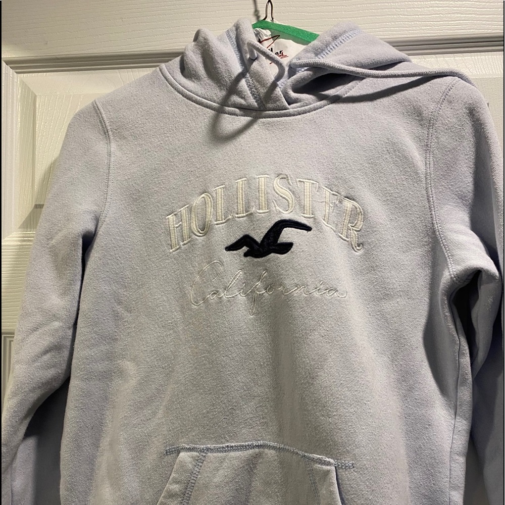 Hollister sweatshirt